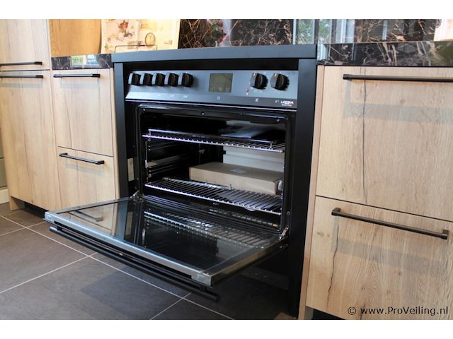 Pronorm eilandkeuken met apparatenwand - afbeelding 21 van  43