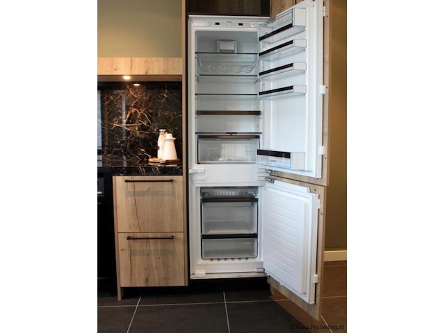 Pronorm eilandkeuken met apparatenwand - afbeelding 29 van  43