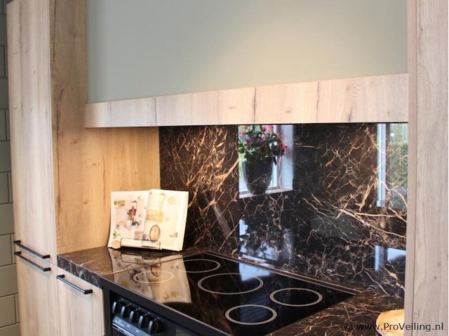 Pronorm eilandkeuken met apparatenwand - afbeelding 32 van  43