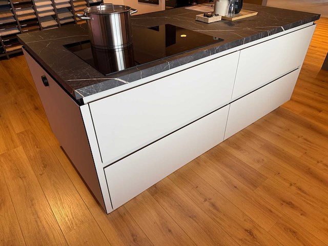 Pronorm y-line - japandi - showroomkeuken - afbeelding 23 van  27