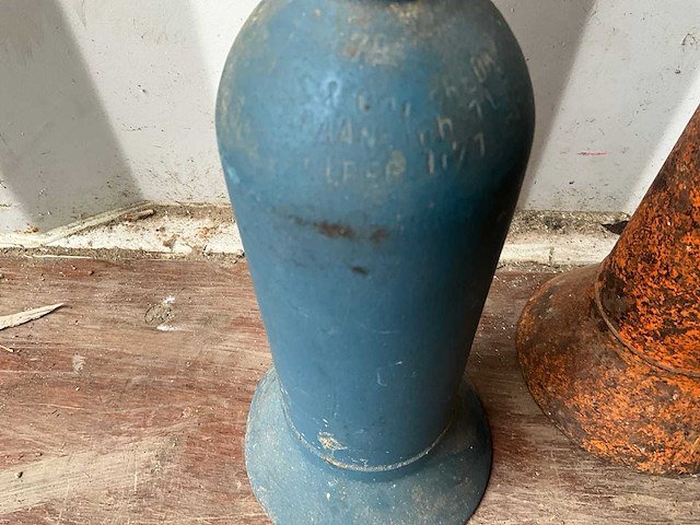 Propaan gasfles - 1 liter - schildersgereedschap (3x) - afbeelding 6 van  6