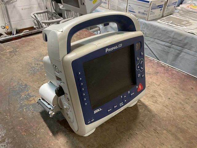 Propaq defibrillator monitor - afbeelding 1 van  4
