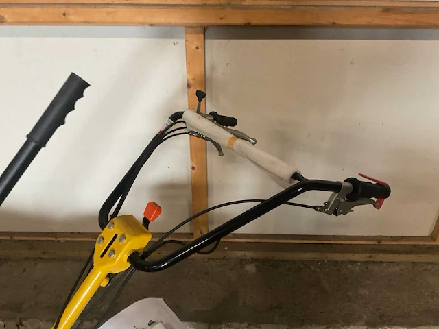 Prosweep 500r straatveegmachine - afbeelding 8 van  10