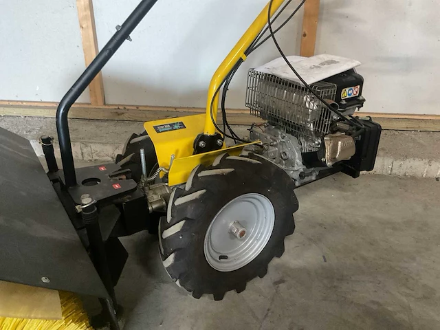 Prosweep 500r straatveegmachine - afbeelding 3 van  10