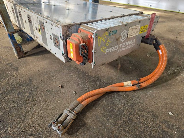 Proterra - powered dv14 - lithium-iom batterij pack 75kwh - afbeelding 5 van  8