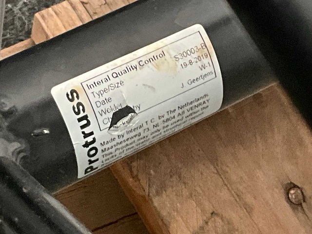 Protruss s30003 black aluminium trus 90 graden hoek (8x) - afbeelding 6 van  6