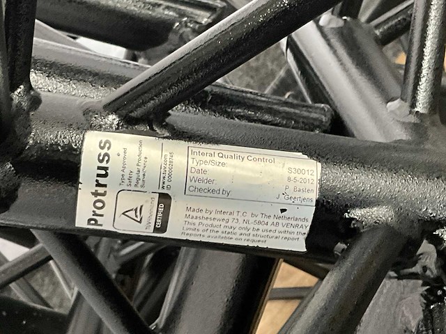 Protruss s30012 black aluminium trus 90 graden hoek (6x) - afbeelding 3 van  3