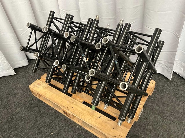 Protruss s30016 black aluminium trus 4-hoek (4x) - afbeelding 4 van  5