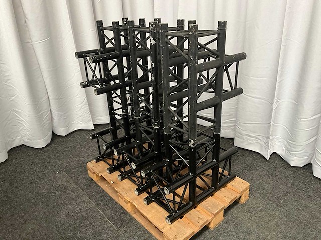 Protruss s30017 black aluminium trus 3 way t-corner (6x) - afbeelding 1 van  3