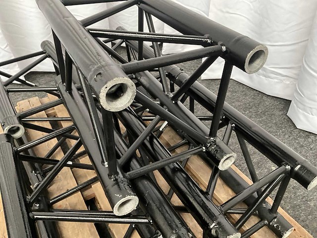 Protruss s30050 black aluminium truss (10x) - afbeelding 2 van  3