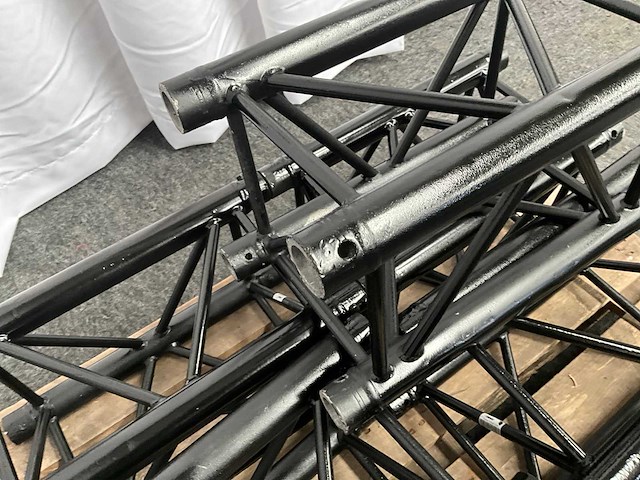 Protruss s30050 black aluminium truss (10x) - afbeelding 3 van  3