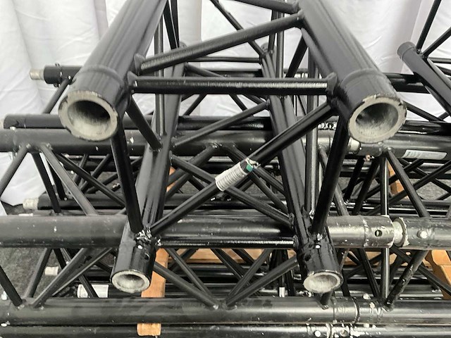 Protruss s30071 black aluminium truss (10x) - afbeelding 3 van  4