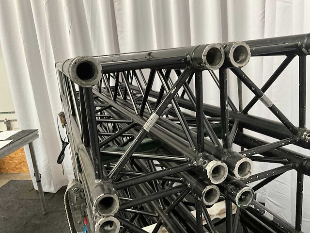 Protruss s30200 black aluminium truss (10x) - afbeelding 2 van  3