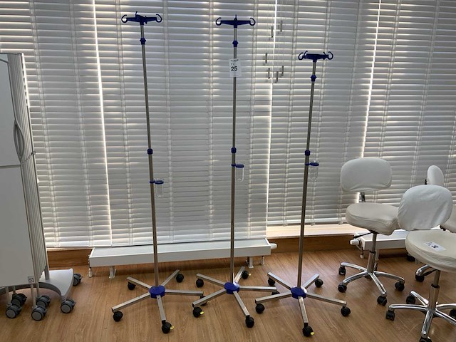 Provita infuuspaal (3x) - afbeelding 1 van  7