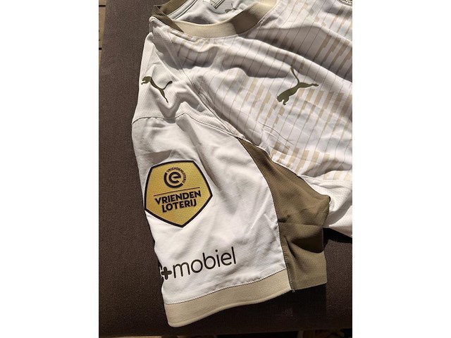 Psv-shirt gesigneerd door 22 spelers van het kampioensteam 2025-2026 - afbeelding 4 van  5