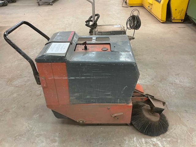 Ptb slick 50 veegmachine - afbeelding 3 van  6