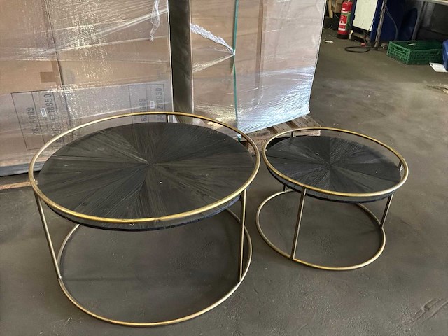 Ptmd carry black wood salontafel, rond, met gouden frame set van 2 - afbeelding 5 van  9