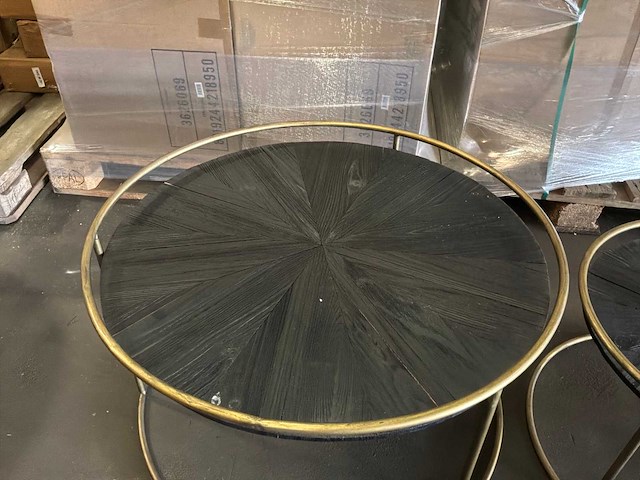 Ptmd carry black wood salontafel, rond, met gouden frame set van 2 - afbeelding 7 van  10