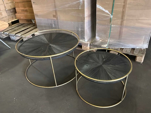 Ptmd carry black wood salontafel, rond, met gouden frame set van 2 - afbeelding 3 van  9
