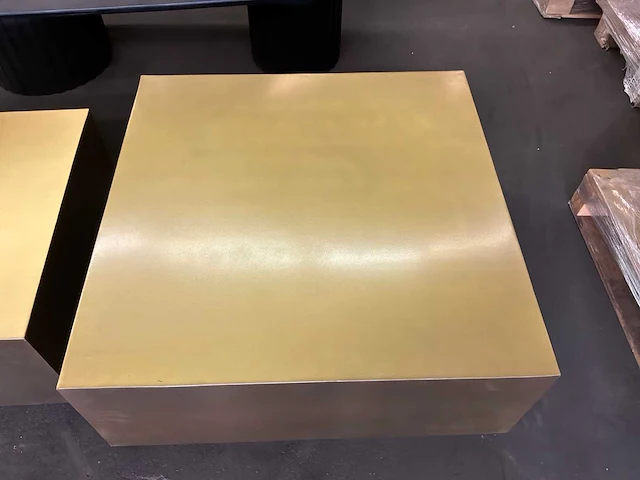 Ptmd irvy gold ijzeren salontafel set van 2 - afbeelding 8 van  11