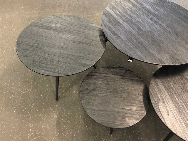 Ptmd thyrsa zwart salontafel recycled teak wood set van 4 - afbeelding 7 van  10