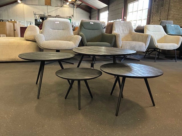 Ptmd thyrsa zwart salontafel recycled teak wood set van 4 - afbeelding 1 van  10