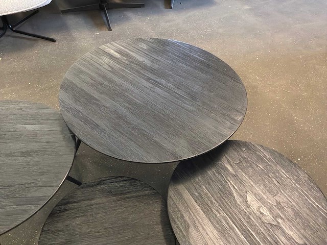 Ptmd thyrsa zwart salontafel recycled teak wood set van 4 - afbeelding 8 van  10
