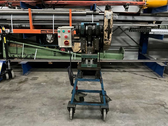 Pts machining mobiele excentrie pers - afbeelding 2 van  5