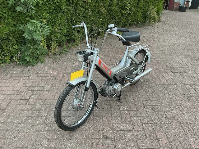 Puch bromfiets maxi e brommer - afbeelding 1 van  11
