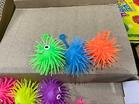 Puffer ball - partij speelgoed - afbeelding 6 van  9