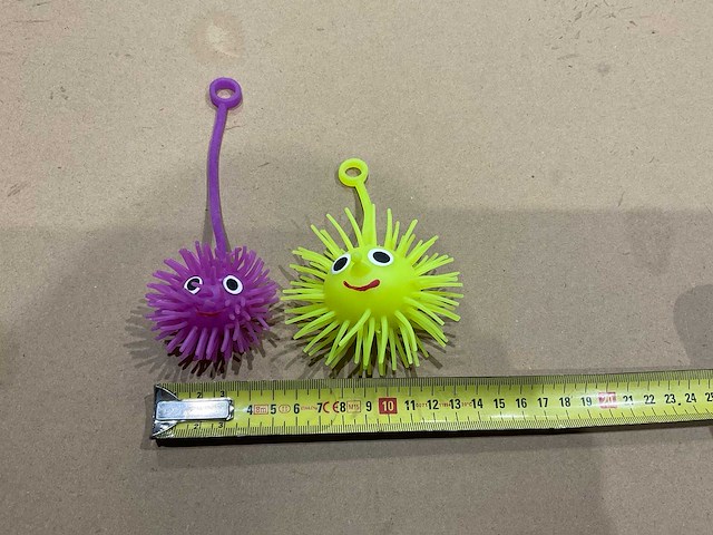 Puffer ball - partij speelgoed - afbeelding 9 van  9