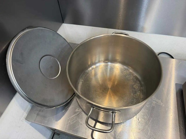 Pujadas - rvs kookpan met deksel ø 47 cm - afbeelding 3 van  3