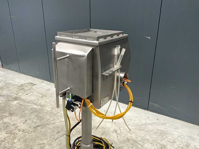 Pulsotronic m-pulse inc 65 compact buis doorstroom metaaldetector - afbeelding 2 van  6