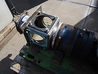 Pump - afbeelding 6 van  6