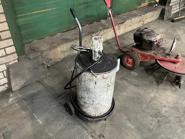 Pumpmaster 3 pneumatische vetspuit - afbeelding 2 van  3