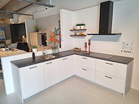Punto - showroomkeuken met pelgrim apparatuur - afbeelding 12 van  19