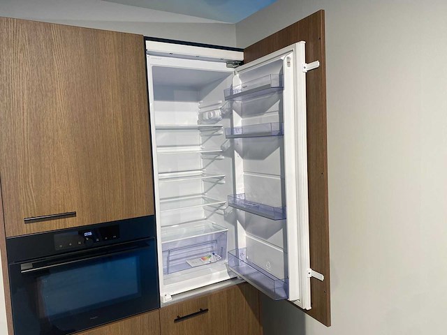 Punto - showroomkeuken met pelgrim apparatuur - afbeelding 9 van  13