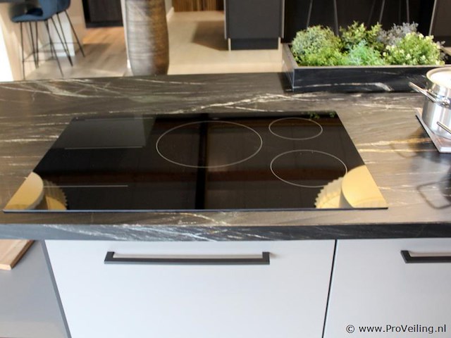 Punto cucina eilandkeuken met apparatenwand - afbeelding 2 van  45