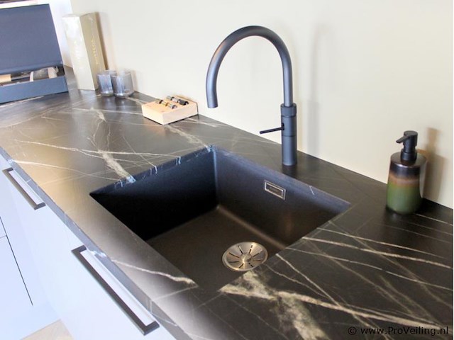 Punto cucina eilandkeuken met apparatenwand - afbeelding 25 van  45