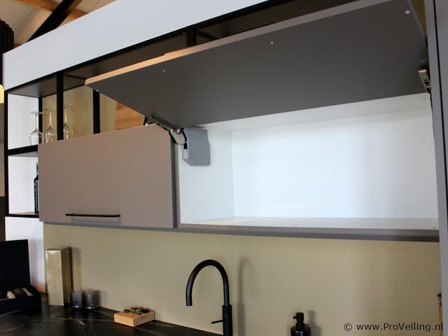 Punto cucina eilandkeuken met apparatenwand - afbeelding 29 van  45