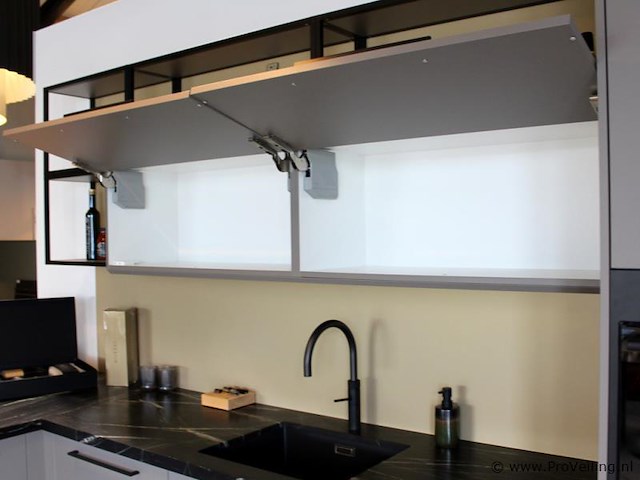 Punto cucina eilandkeuken met apparatenwand - afbeelding 30 van  45