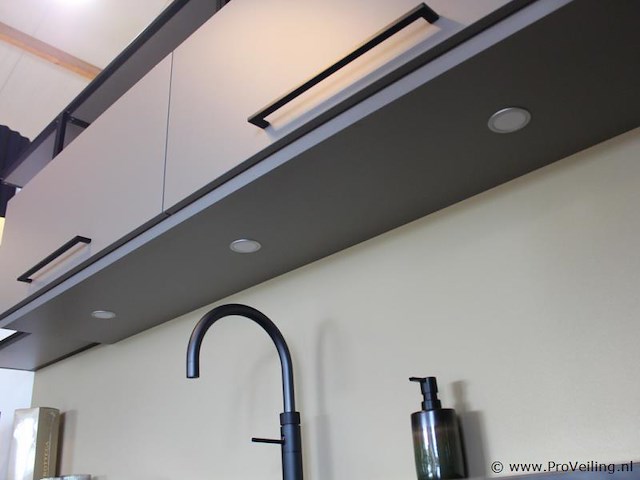 Punto cucina eilandkeuken met apparatenwand - afbeelding 31 van  45