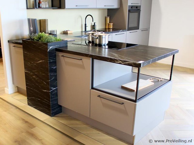 Punto cucina eilandkeuken met apparatenwand - afbeelding 32 van  45