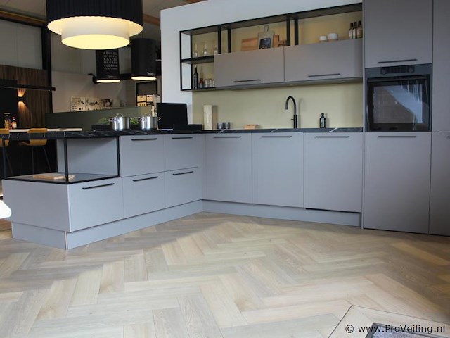 Punto cucina eilandkeuken met apparatenwand - afbeelding 23 van  45