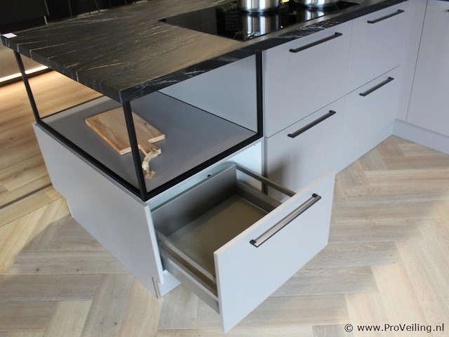 Punto cucina eilandkeuken met apparatenwand - afbeelding 41 van  45