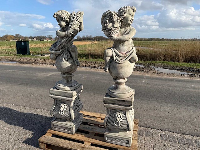 Putti op sokkel(2x) - afbeelding 2 van  4