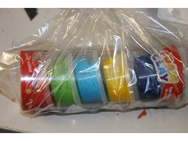 Putty putty in koker doje is weg in ds a - afbeelding 2 van  3