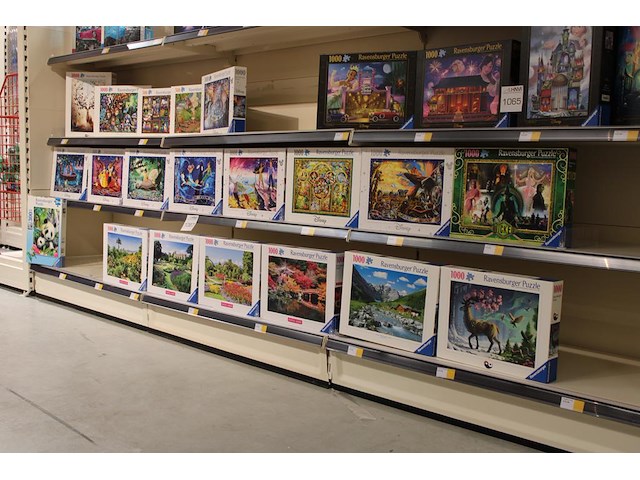 Puzzels ravensburger op twee schapen in diverse uitvoeringen, 15 stuks. - afbeelding 1 van  4