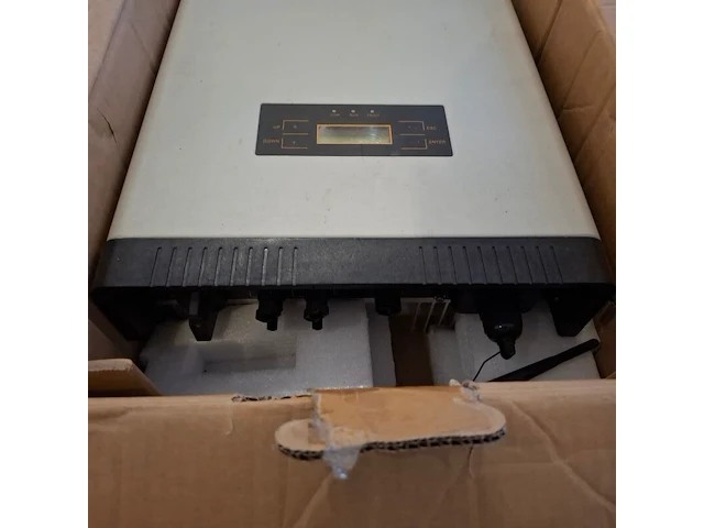 Pv-inverter, solis, s6-gr1p4.6k - afbeelding 2 van  9