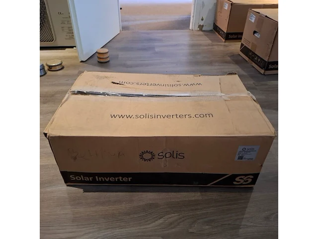 Pv inverter solis, s6-gr1p5k - afbeelding 1 van  3